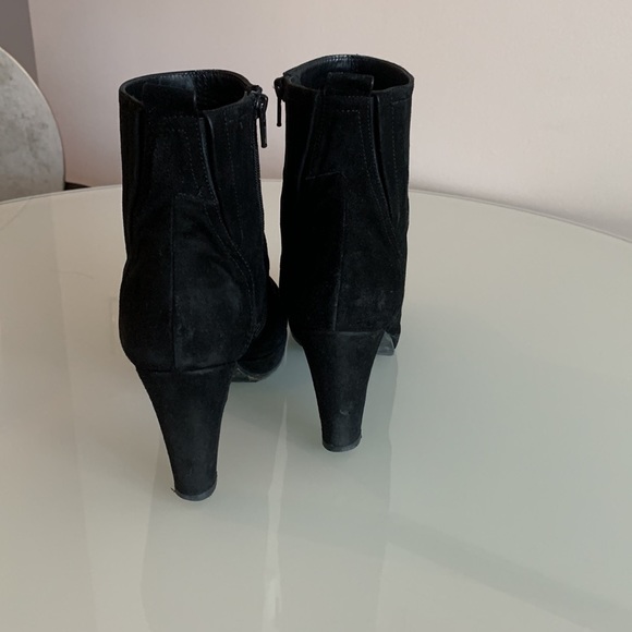 Brown’s black suede booties, size 40. - Picture 3 of 7